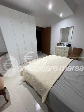 Vende appartamento con veranda